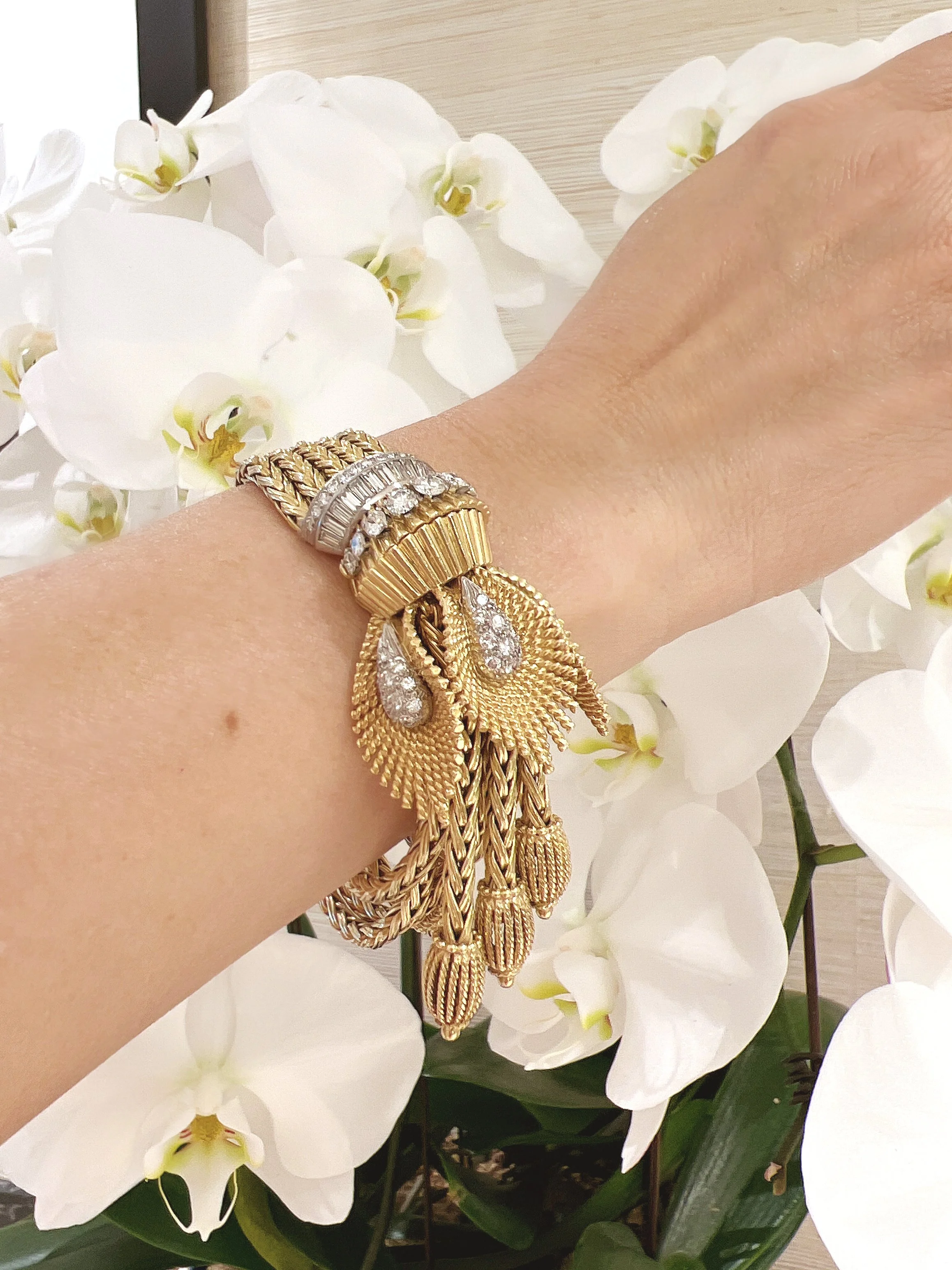 Gold 2025 tassel bracelet